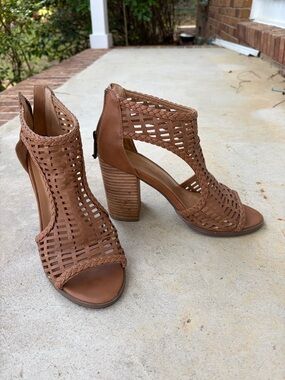 Braided Cutout Block Heel Sandals - Tan